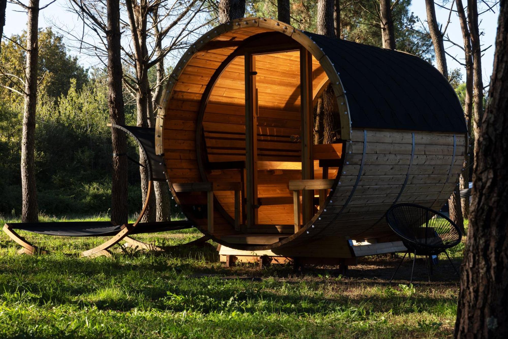 L Ost In Sensations -Hebergements Insolites Et Suites De Luxe Spa Sauna Piscine Foret Marcenais المظهر الخارجي الصورة